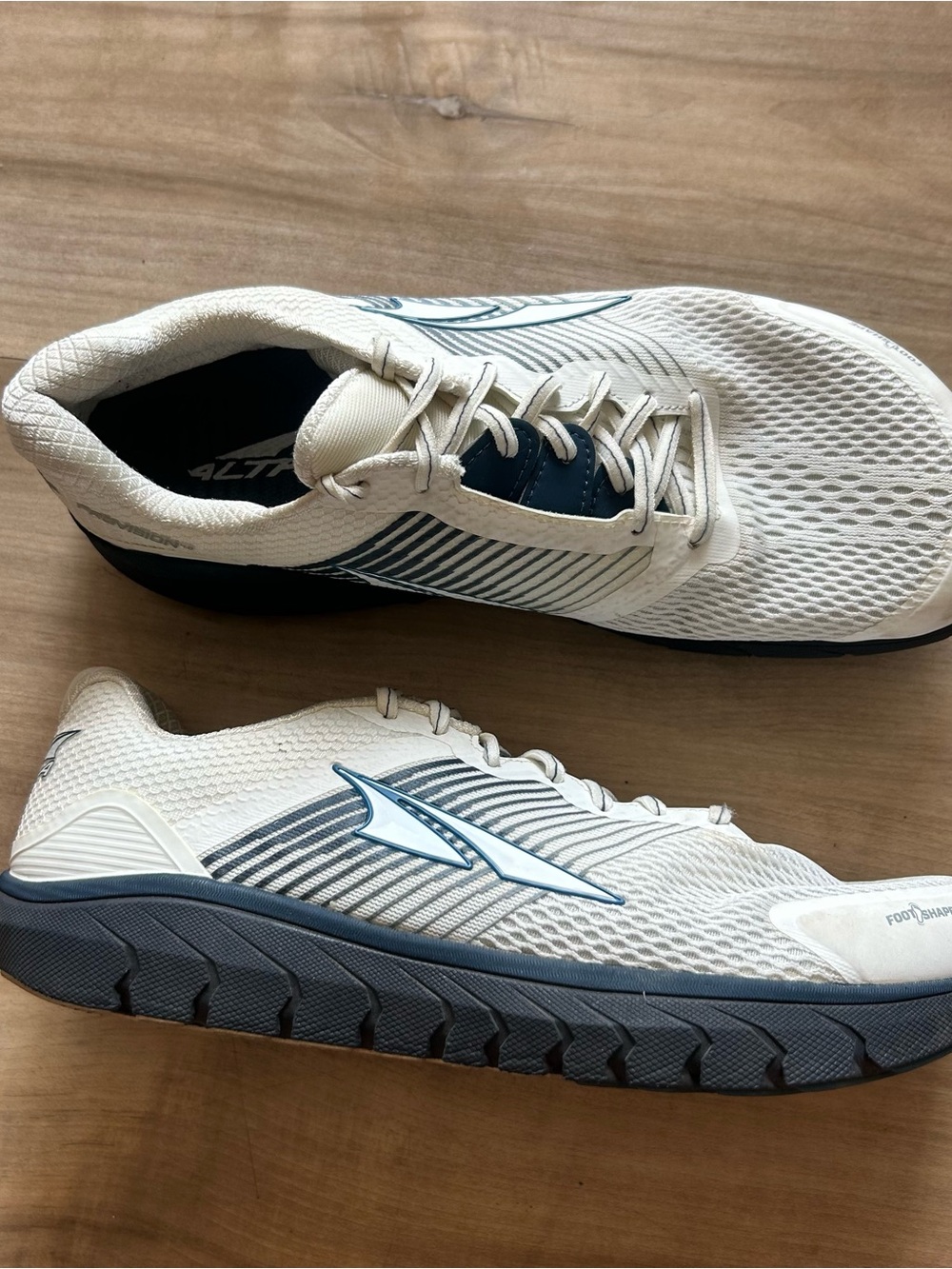 Altra Provision 4 Shoes Mens Size 10 White Road Running Sneakers ALOA4PEA103